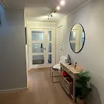 Spacious And Modern Townhouse With Parking, 3 Bedrooms Апартаменты Берген