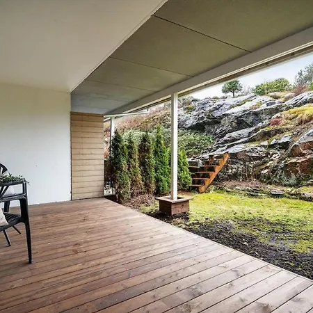 Spacious And Modern Townhouse With Parking, 3 Bedrooms Appartamento *