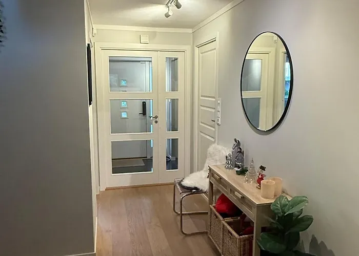 Spacious And Modern Townhouse With Parking, 3 Bedrooms Appartement Bergen